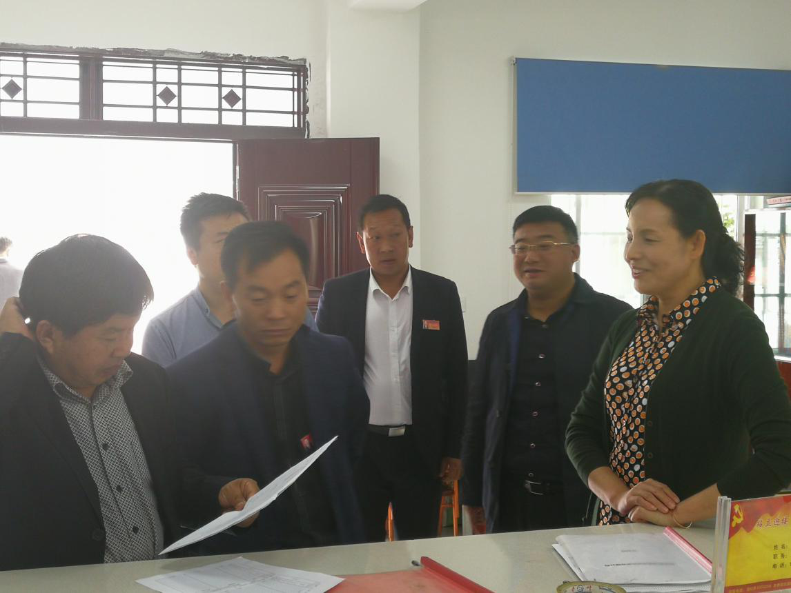 县委副书记刘华深入过风楼镇督查脱贫攻坚工作-商南县
