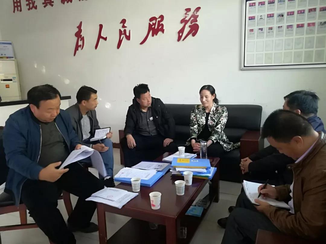 首页 新闻中心 今日商南 正文 10月30日,县委副书记刘华带领县委办,县