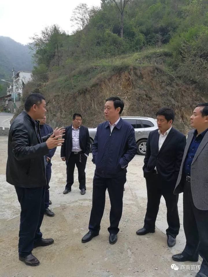 县委书记许水兆深入金丝峡景区调研北门综合服务区提升项目建设