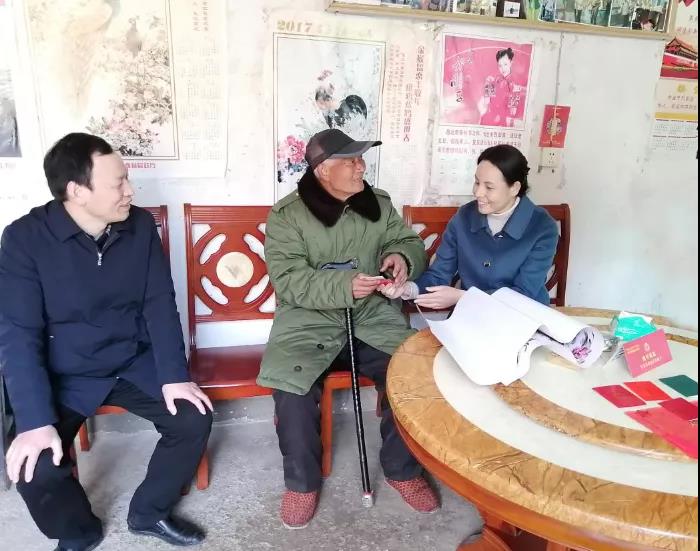 县委副书记刘华开展春节前走访慰问活动-商南县人民